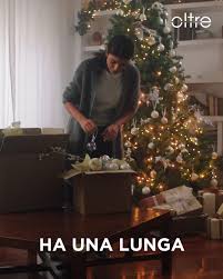 La nuova campagna digitale di Oltre, #awomanxmas