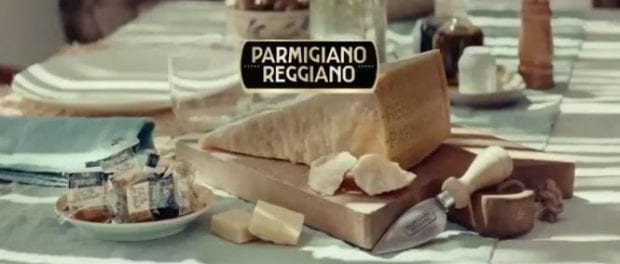  Parmigiano Reggiano, lo spot “Anche noi restiamo a casa” sull’emergenza Covid-19