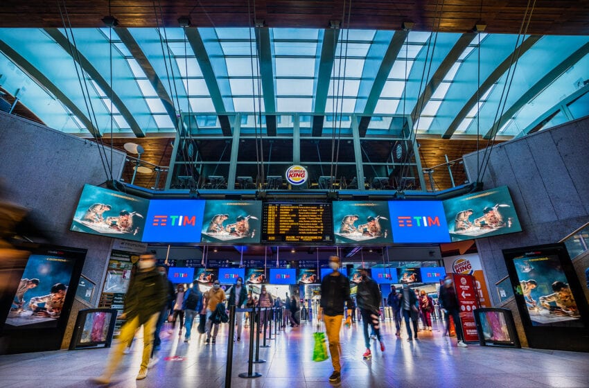  Alla stazione Cadorna di FERROVIENORD, Media One lancia DOOH Cadorna Impact