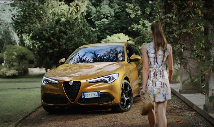 Alfa Romeo lancia la nuova campagna per Stelvio GT Junior. Firma This Is Ideal