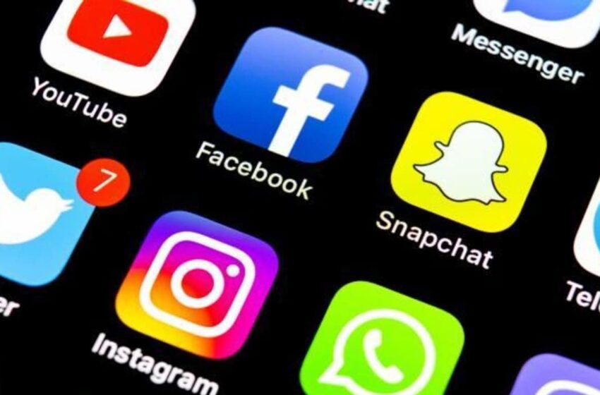 Dove si informano gli italiani? 4,5 milioni lo fanno sui social network