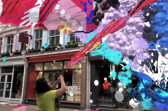 “The world is your canvas”: Snapchat e Istituto Marangoni insieme per lanciare un contest che mette in palio una borsa di studio