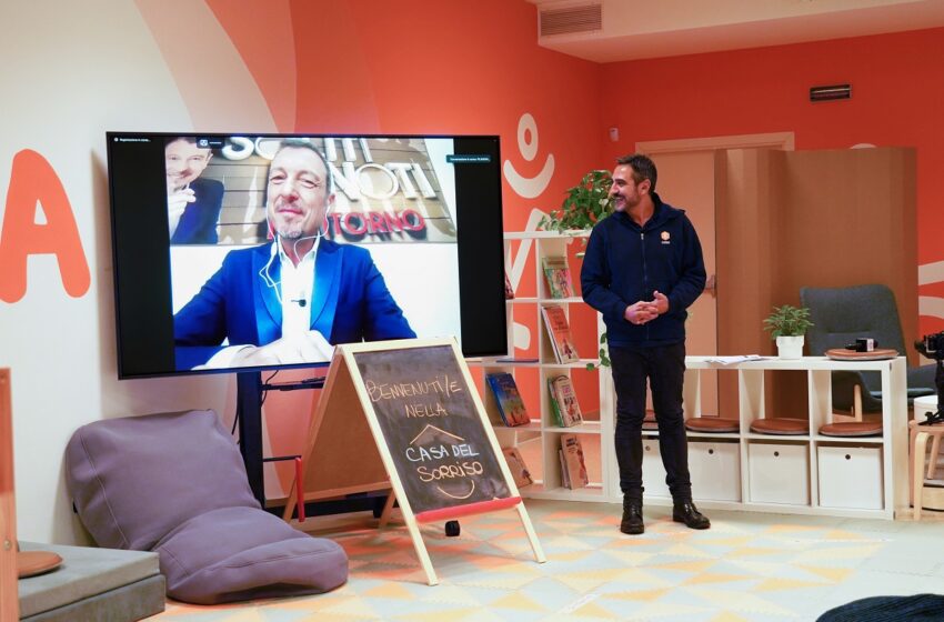 Amadeus inaugura a Bari la prima Casa del Sorriso di CESVI in Italia: una struttura dedicata a prevenzione e contrasto di trascuratezza, povertà e maltrattamento infantile sostenuta grazie alla trasmissione ‘I soliti ignoti’