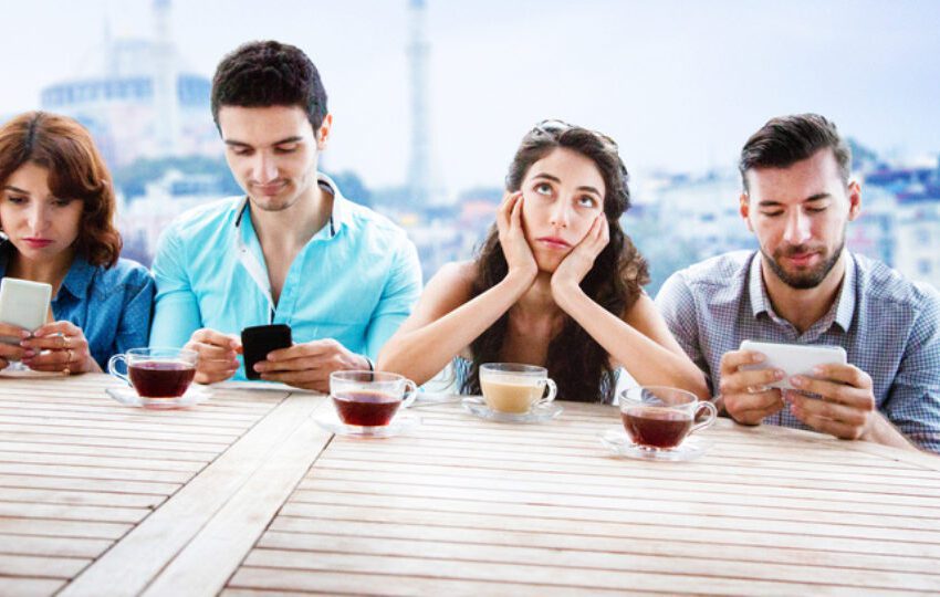 Ecco Lookup, la startup che premia chi si disconnette dallo smartphone incentivando le interazioni sociali e le esperienze nel mondo offline
