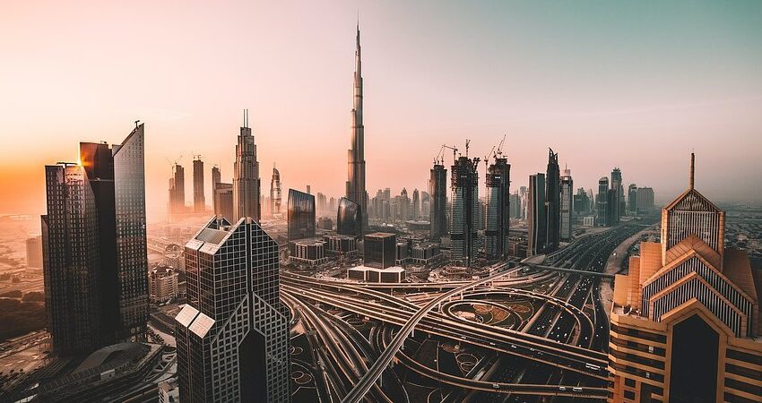  TEAM LEWIS inaugura una nuova sede a Dubai