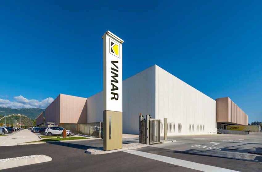 L’AI CHE MIGLIORA LA PRODUZIONE INDUSTRIALE OTTIMIZZANDO IL CONTROLLO QUALITÀ VIMAR LANCIA IL PROGETTO TWIST COFINANZIATO GRAZIE AL BANDO SMACT