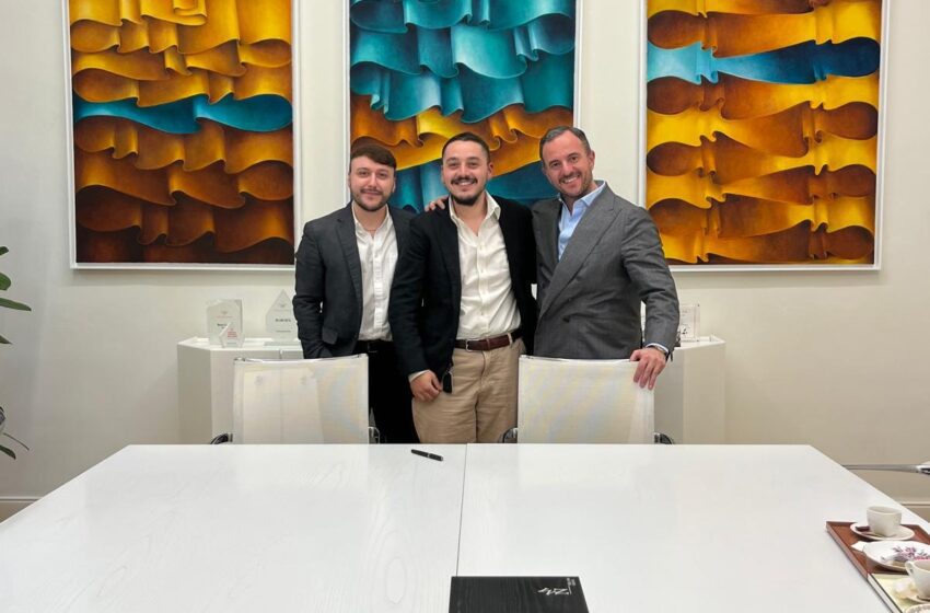 Paura dell’AI? I 5 motivi per cui la tecnologia amplificherà il lavoro creativo nel settore media senza sostituirlo