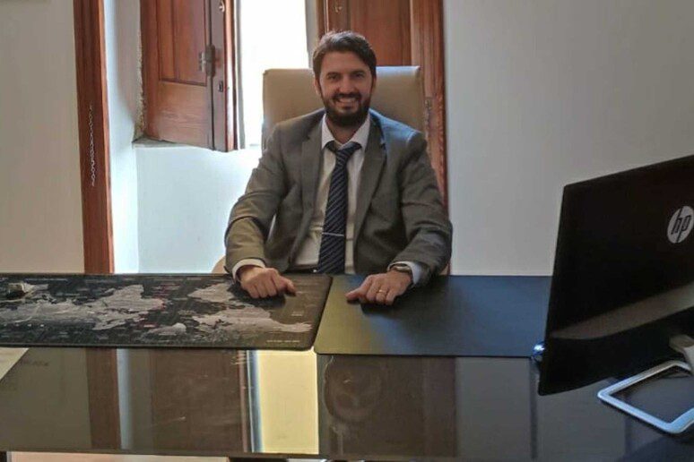 Diritti ignorati e costi imprevisti: il prezzo (vero) dei ritardi aerei per viaggiatori e operatori